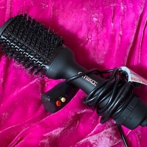 amika Blow Dryer Brush